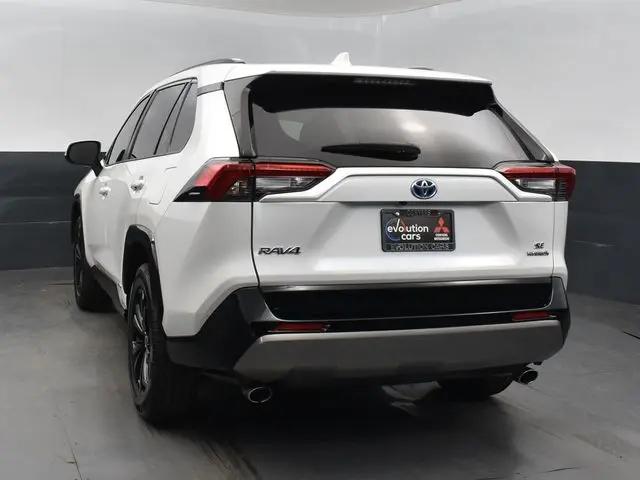 2023 Toyota RAV4 Hybrid SE