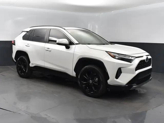 2023 Toyota RAV4 Hybrid SE