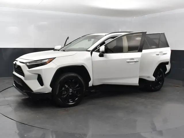 2023 Toyota RAV4 Hybrid SE