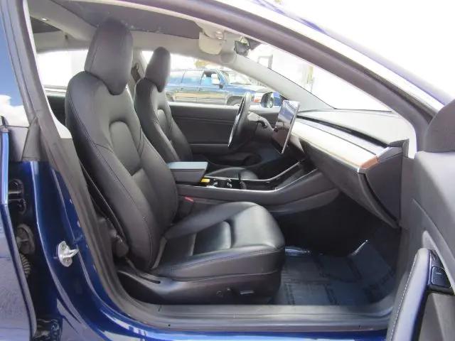 2019 Tesla Model 3 Standard Range Plus