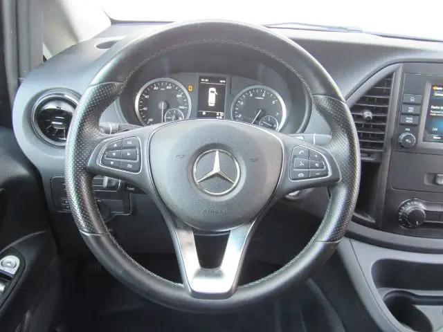 2022 Mercedes-Benz Metris Standard