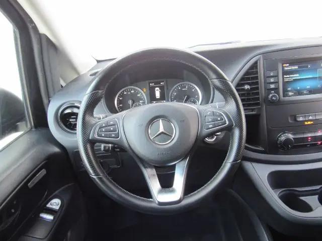 2022 Mercedes-Benz Metris Standard