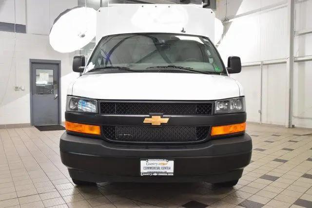 2025 Chevrolet Express Cutaway Work Van