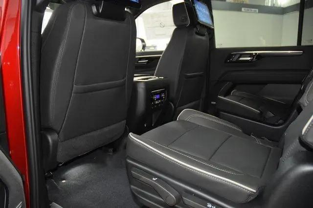 2026 Chevrolet Suburban Premier, 4WD