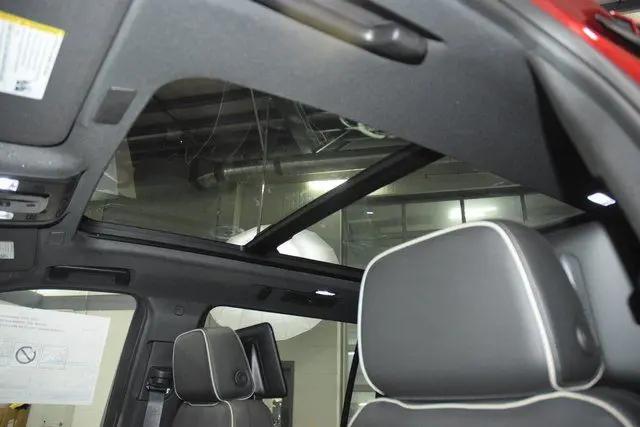 2026 Chevrolet Suburban Premier, 4WD