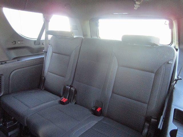 2023 Chevrolet Suburban 4WD LS