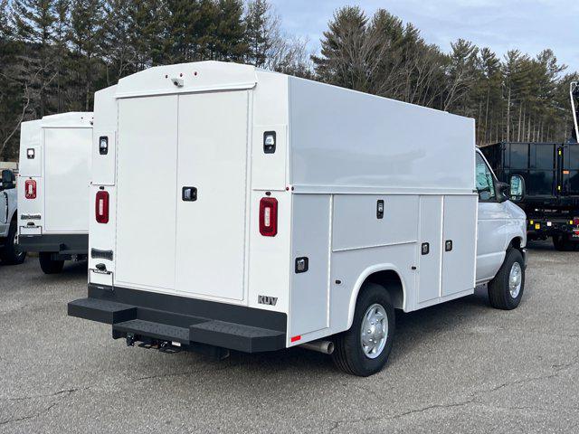 2026 Ford E-350 Cutaway Base