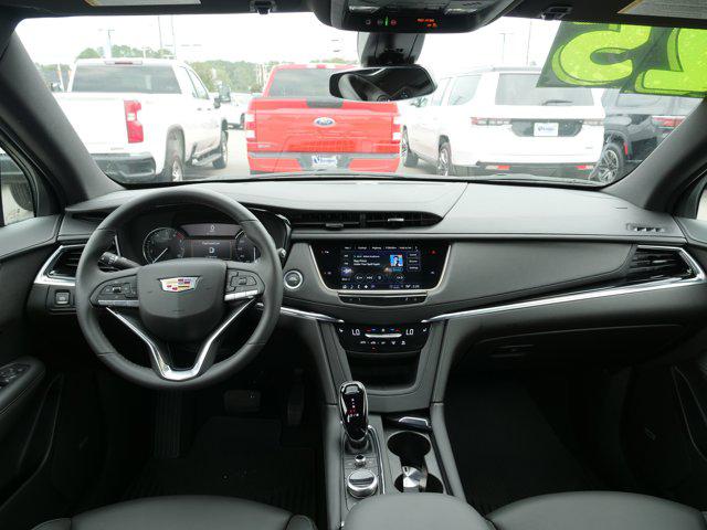2025 Cadillac XT6 FWD Luxury