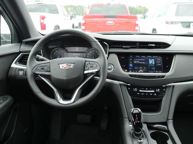 2025 Cadillac XT6 FWD Luxury