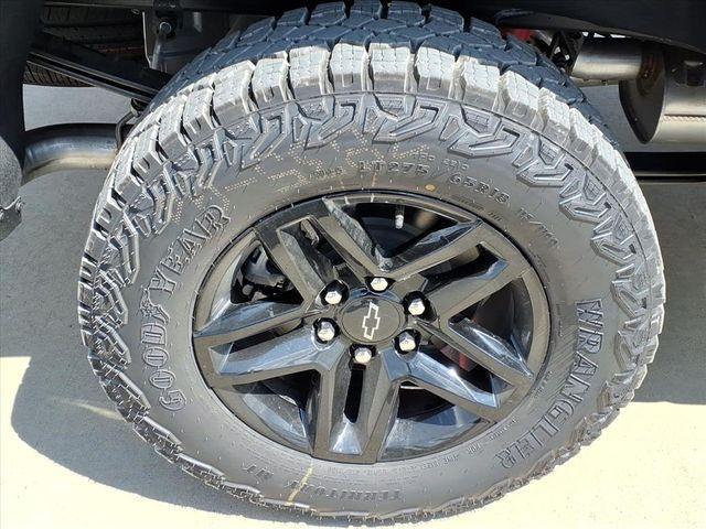 2026 Chevrolet Silverado 1500 4WD Crew Cab Short Bed Custom Trail Boss