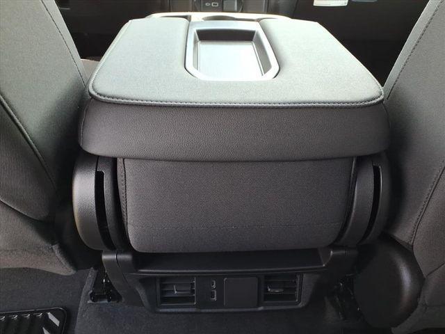 2026 Chevrolet Silverado 1500 4WD Crew Cab Short Bed Custom Trail Boss