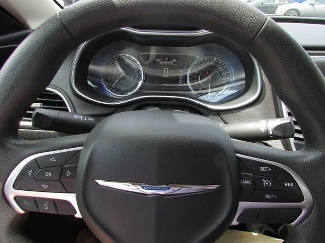 2015 Chrysler 200 Limited 2015 Chrysler 200 Limited