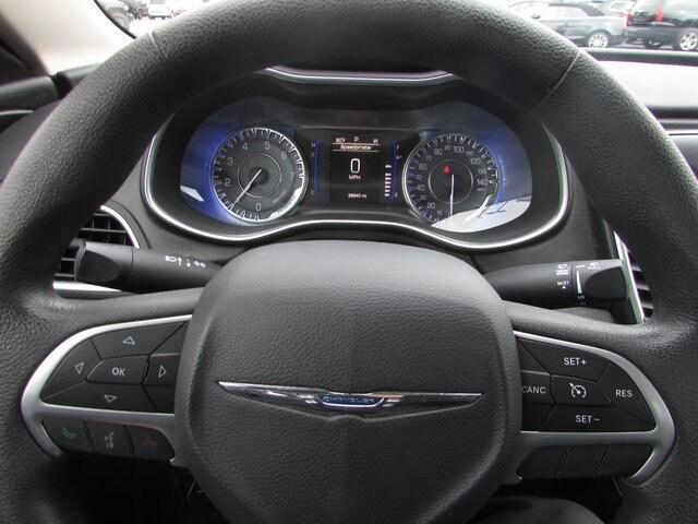 2015 Chrysler 200 Limited 2015 Chrysler 200 Limited