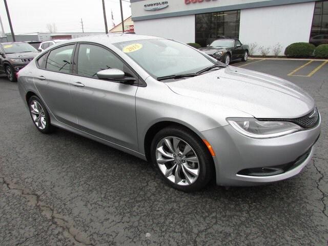 2015 Chrysler 200 S 2015 Chrysler 200 S