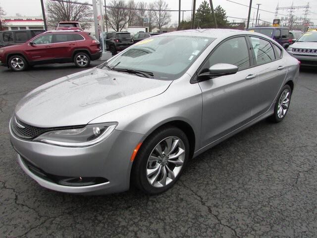 2015 Chrysler 200 S 2015 Chrysler 200 S