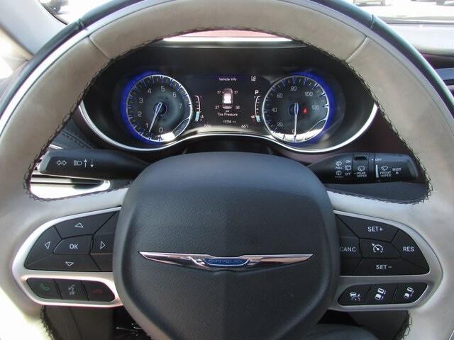 2017 Chrysler Pacifica Limited 2017 Chrysler Pacifica Limited