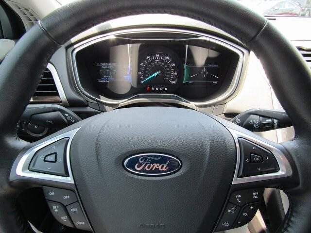 2015 Ford Fusion SE 2015 Ford Fusion SE