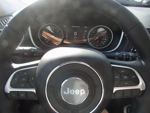 2018 Jeep Compass Latitude FWD 2018 Jeep Compass Latitude FWD