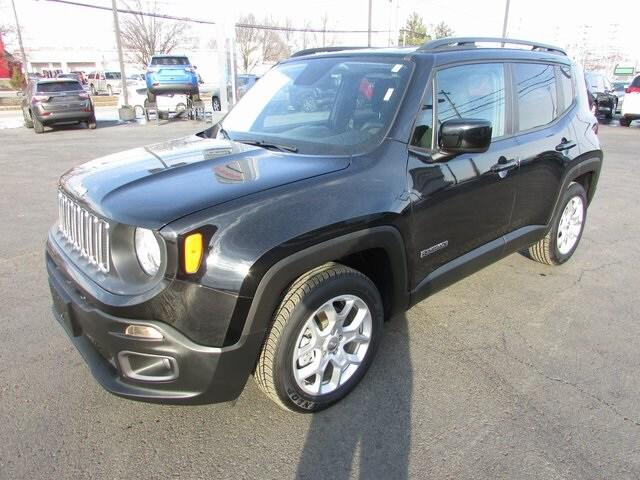 2017 Jeep Renegade Latitude FWD 2017 Jeep Renegade Latitude FWD