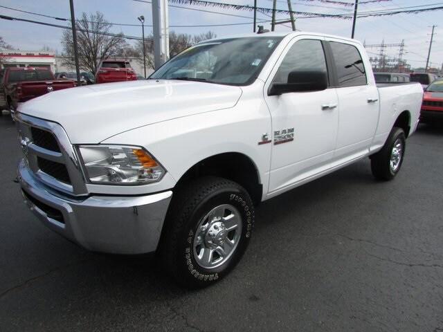 2017 RAM 2500 SLT Crew Cab 4x4 64 Box 2017 RAM 2500 SLT Crew Cab 4x4 64 Box