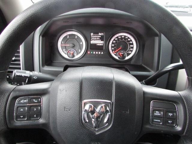 2017 RAM 2500 SLT Crew Cab 4x4 64 Box 2017 RAM 2500 SLT Crew Cab 4x4 64 Box