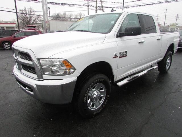 2017 RAM 2500 SLT Crew Cab 4x4 64 Box 2017 RAM 2500 SLT Crew Cab 4x4 64 Box