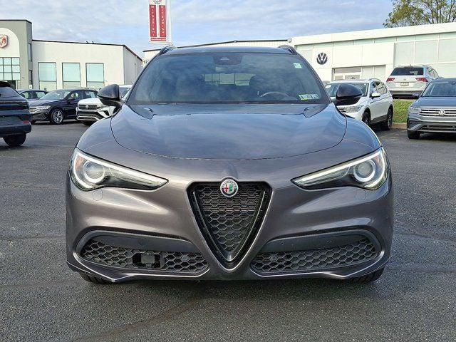 2022 Alfa Romeo Stelvio Veloce Ti AWD 2022 Alfa Romeo Stelvio Veloce Ti AWD