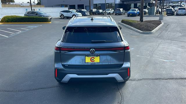 2025 Volkswagen Tiguan 2.0T SE