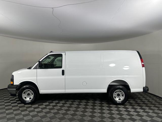 2025 GMC Savana Cargo RWD 2500 Regular Wheelbase Work Van