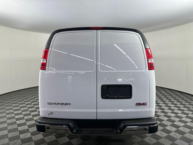 2025 GMC Savana Cargo RWD 2500 Regular Wheelbase Work Van