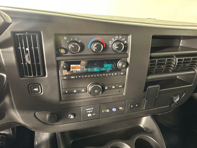2025 GMC Savana Cargo RWD 2500 Regular Wheelbase Work Van