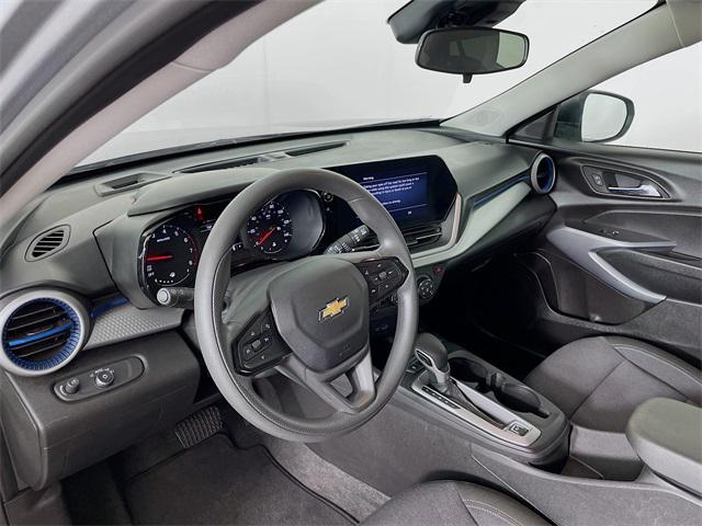 2025 Chevrolet Trax FWD LS