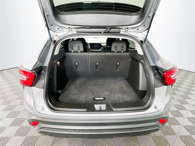 2025 Chevrolet Trax FWD LS