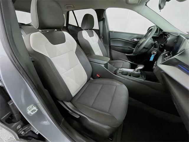 2025 Chevrolet Trax FWD LS