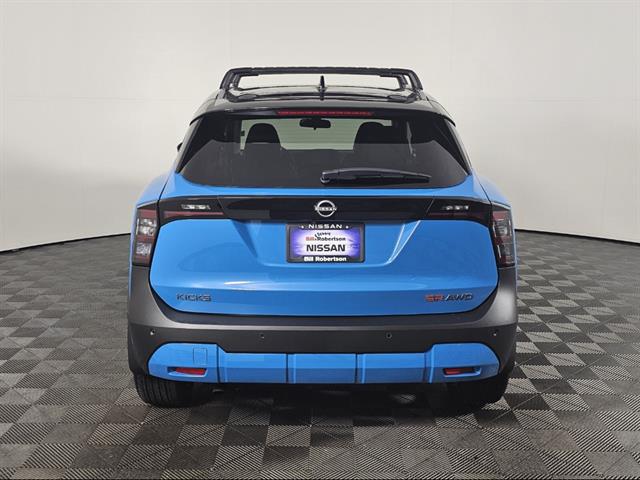 2026 Nissan Kicks SR