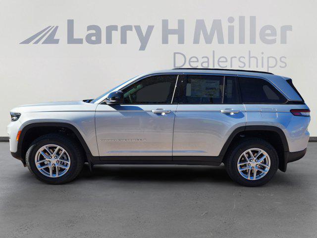 2025 Jeep Grand Cherokee Laredo X 4x4