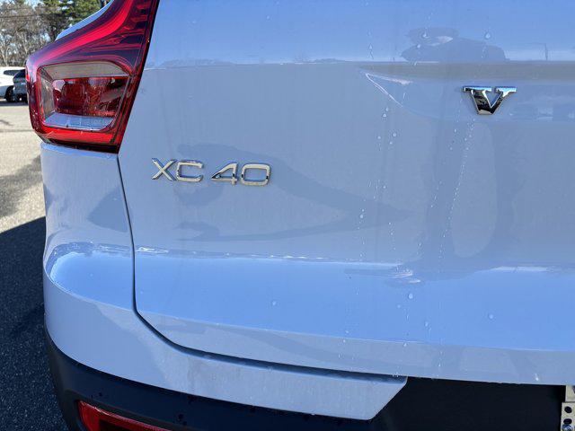 2026 Volvo XC40 B5 Plus