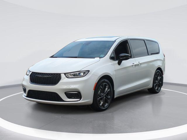 2026 Chrysler Pacifica Select for sale in Hillsborough, NC