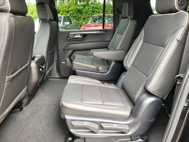 2025 Chevrolet Suburban 2WD Premier