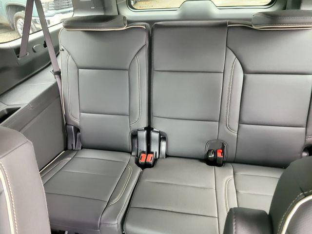 2025 Chevrolet Suburban 2WD Premier