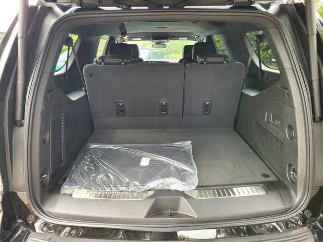 2025 Chevrolet Suburban 2WD Premier