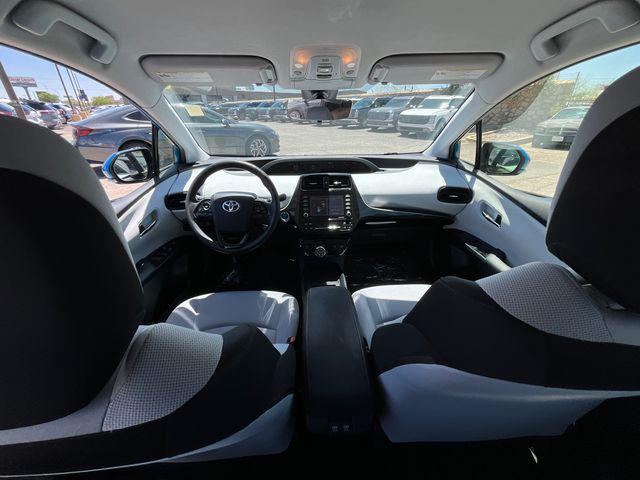 2022 Toyota Prius L