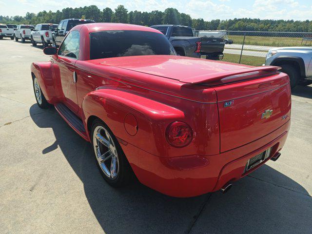 2004 Chevrolet SSR LS
