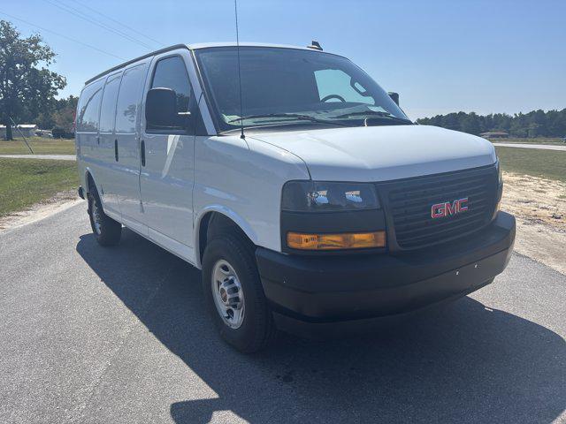 2024 GMC Savana Cargo RWD 2500 Regular Wheelbase Work Van