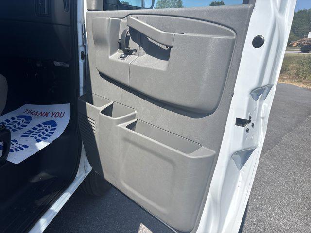 2024 GMC Savana Cargo RWD 2500 Regular Wheelbase Work Van