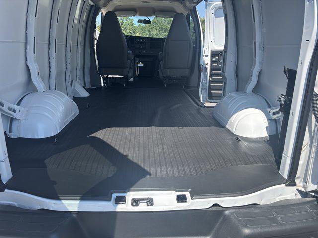 2024 GMC Savana Cargo RWD 2500 Regular Wheelbase Work Van