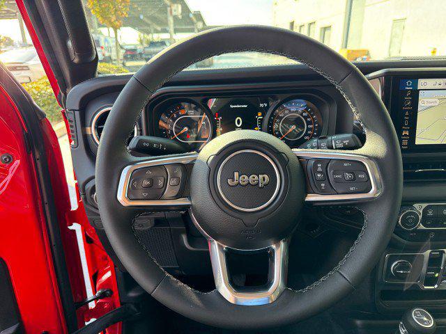 2025 Jeep Wrangler 4-Door Sahara 4x4