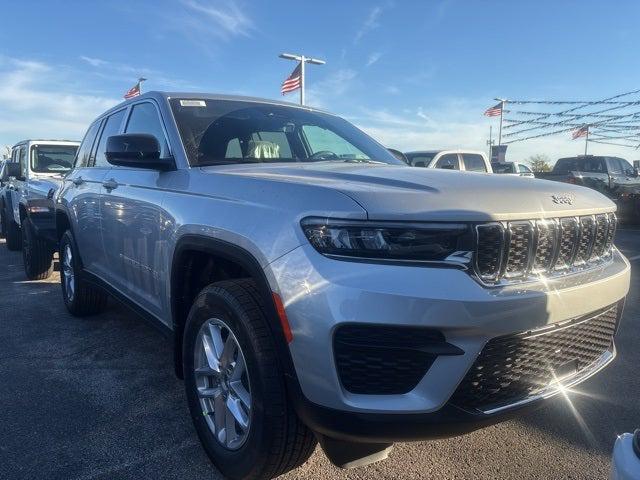 2025 Jeep Grand Cherokee GRAND CHEROKEE LAREDO X 4X2 2025 Jeep Grand Cherokee GRAND CHEROKEE LAREDO X 4X2