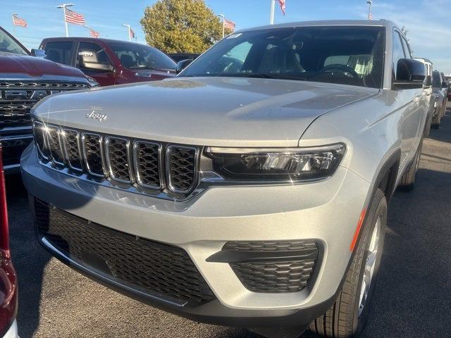 2025 Jeep Grand Cherokee GRAND CHEROKEE LAREDO X 4X2 2025 Jeep Grand Cherokee GRAND CHEROKEE LAREDO X 4X2