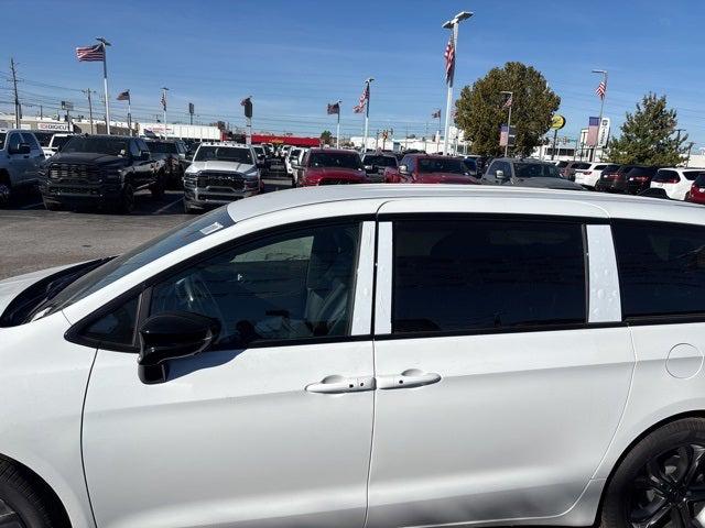 2026 Chrysler Pacifica PACIFICA SELECT 2026 Chrysler Pacifica PACIFICA SELECT